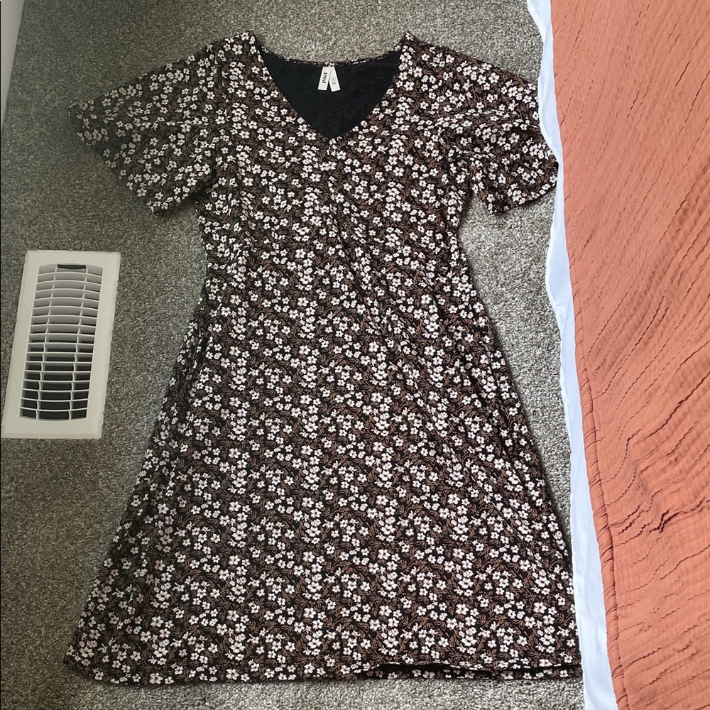 Pact Black and White Floral Women’s Dress